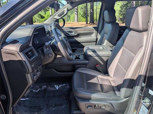 Used 2024 Chevrolet Tahoe Z71 w/ Luxury Package AWD/4WD image 14
