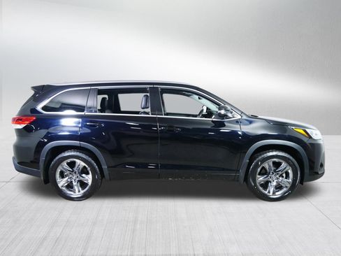 Used 2019 Toyota Highlander Limited Platinum image 8