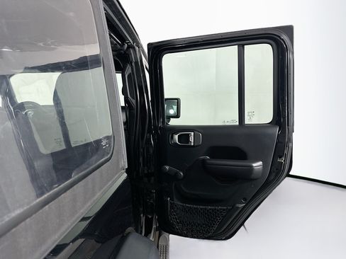 Used 2018 Jeep Wrangler Unlimited Sport AWD/4WD image 28