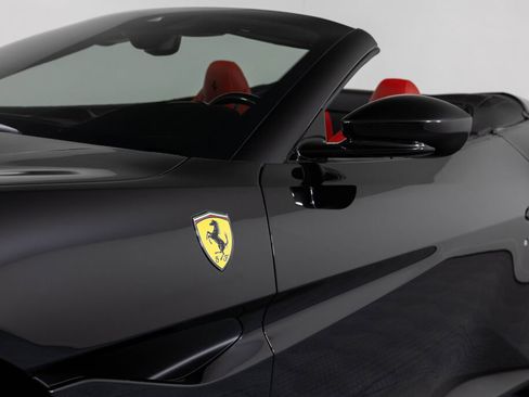 Certified 2023 Ferrari Portofino M image 29