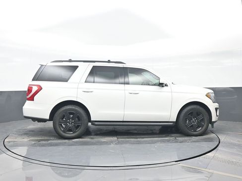 Used 2021 Ford Expedition XLT image 7