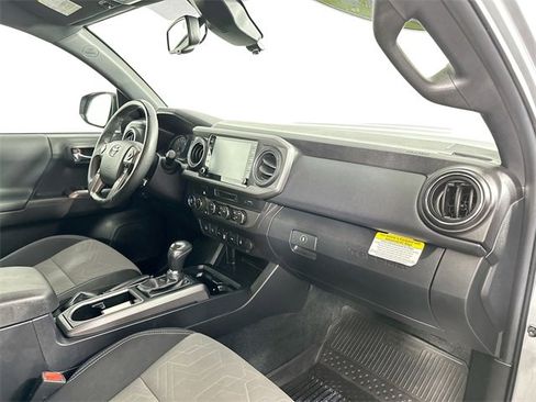 Used 2023 Toyota Tacoma TRD Sport image 27