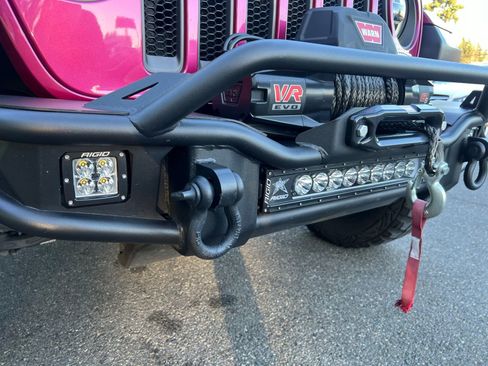 Used 2021 Jeep Wrangler Unlimited Rubicon w/ Xtreme Recon 35" Tire Package image 8