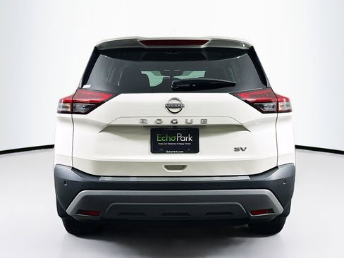 Used 2023 Nissan Rogue SV image 7
