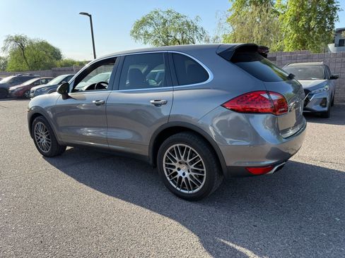 Used 2011 Porsche Cayenne image 7