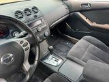 Used 2009 Nissan Altima 3.5 SE image 6