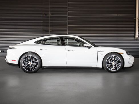 Certified 2026 Porsche Taycan AWD/4WD image 11