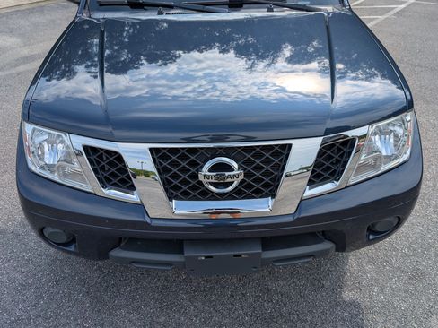Used 2019 Nissan Frontier SV RWD image 12