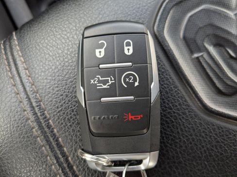 Used 2024 RAM 3500 Laramie image 30