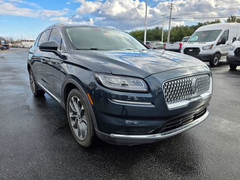 Used 2023 Lincoln Nautilus Reserve image 7