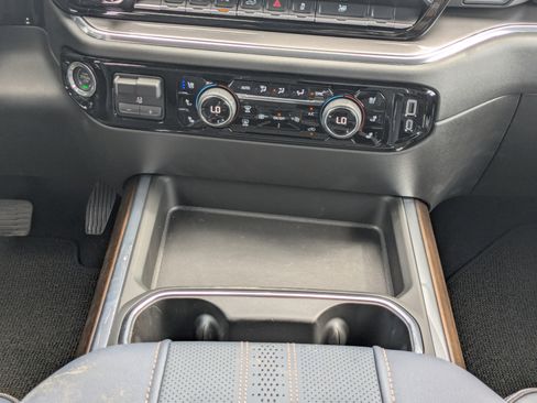 New 2024 Chevrolet Silverado 3500 High Country w/ High Country Premium Package image 6