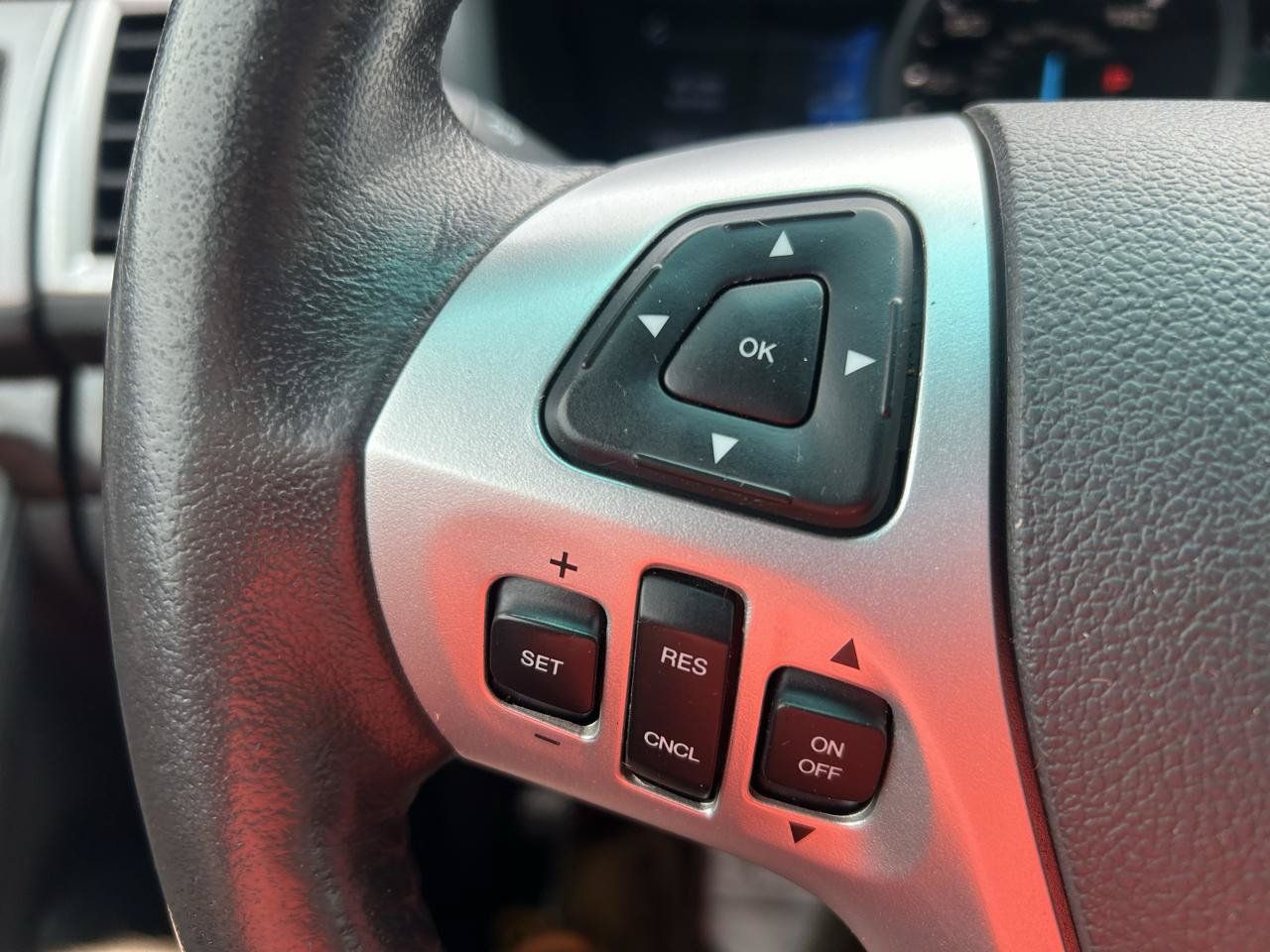 Used 2014 Ford Explorer Limited FWD image 17