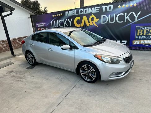 Used 2015 Kia Forte EX w/ UVO Package W/17" Alloys FWD image 3
