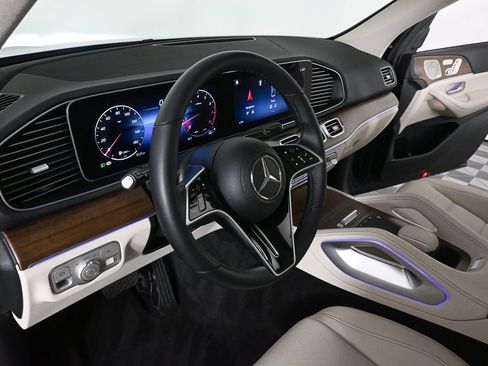 Certified 2026 Mercedes-Benz GLE 450 4MATIC image 6