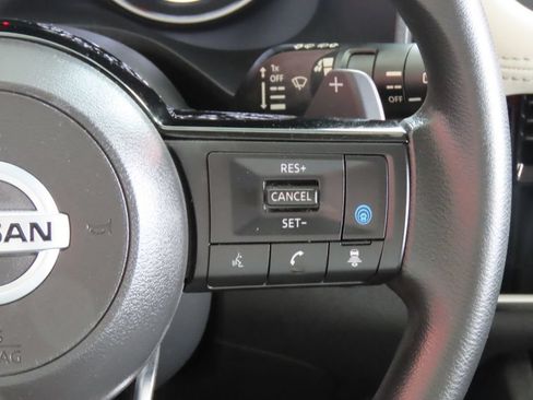 Used 2021 Nissan Rogue SV FWD image 46