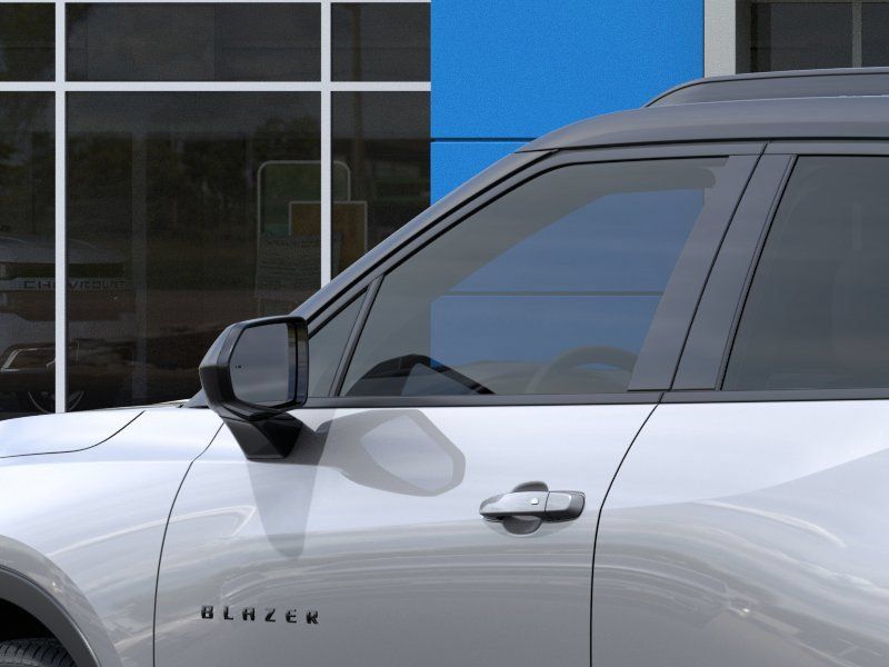 New 2026 Chevrolet Blazer LT w/ Convenience Package AWD/4WD image 12