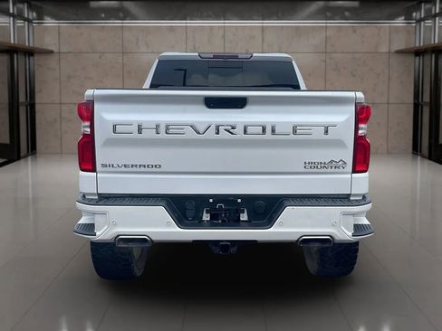 Used 2019 Chevrolet Silverado 1500 High Country w/ Technology Package image 4