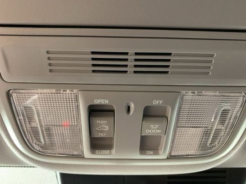 Used 2022 Honda CR-V EX image 21