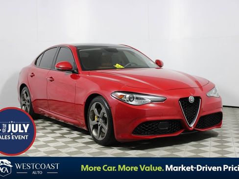 Used 2018 Alfa Romeo Giulia RWD image 1