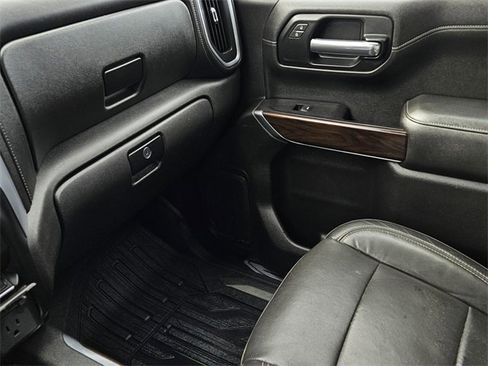 Used 2019 GMC Sierra 1500 SLT w/ SLT Premium Package image 28