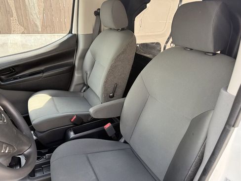 Used 2020 Nissan NV200 SV image 14