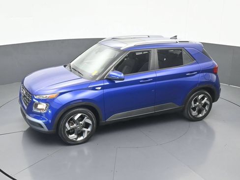 Used 2022 Hyundai Venue SEL FWD image 40