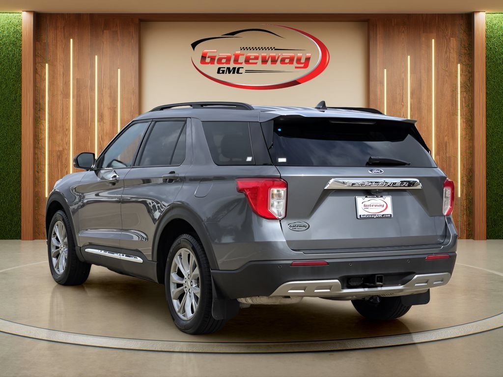 Used 2024 Ford Explorer XLT AWD/4WD image 7