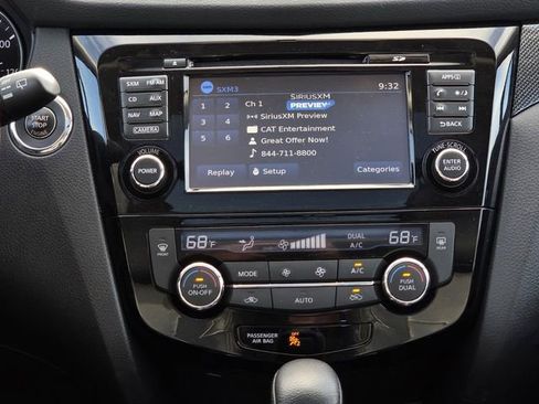 Used 2016 Nissan Rogue SL w/ SL Premium Package image 13