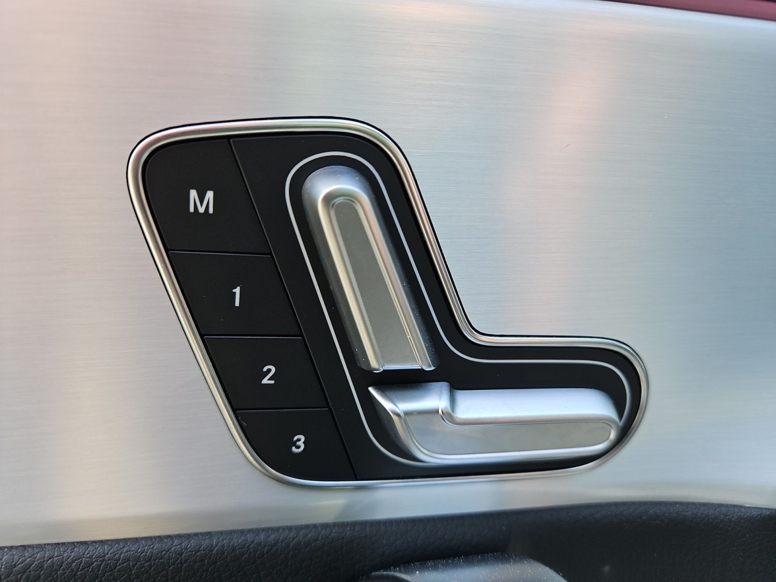 Used 2025 Mercedes-Benz CLA 250 4MATIC image 20