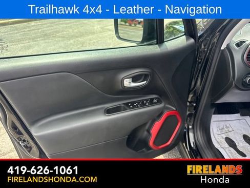 Used 2023 Jeep Renegade Trailhawk w/ Sun/Sound Group AWD/4WD image 12
