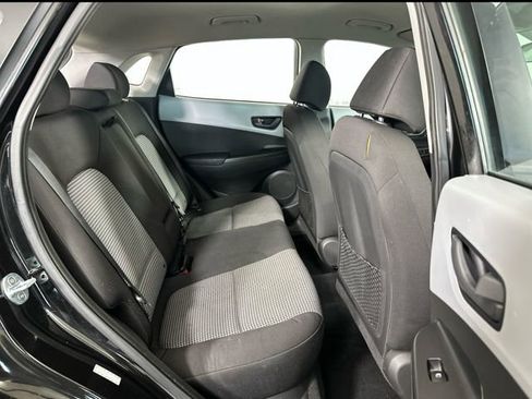 Used 2018 Hyundai Kona SE image 41