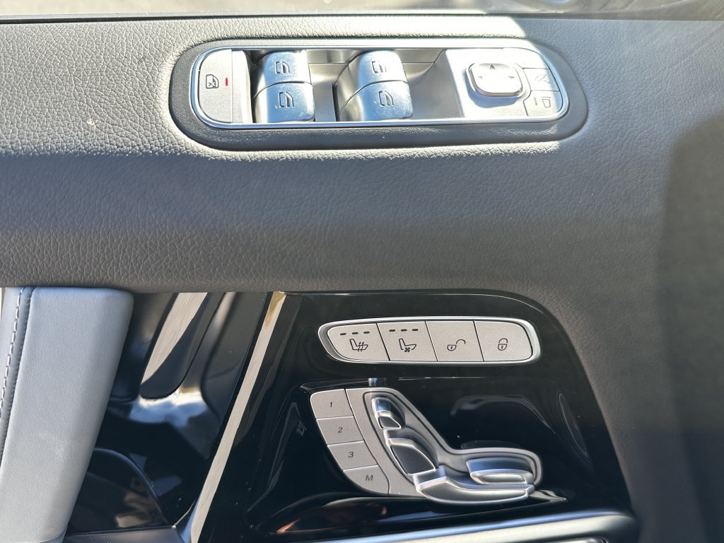 New 2027 Mercedes-Benz G 580 e image 12