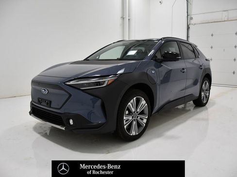 Used 2025 Subaru Solterra Limited w/ Limited Convenience Package image 1