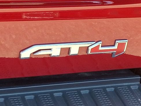 Used 2022 GMC Sierra 1500 AT4 w/ AT4 Premium Package AWD/4WD image 27