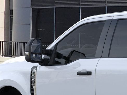 New 2026 Ford F250 XLT w/ FX4 Off-Road Package AWD/4WD image 42