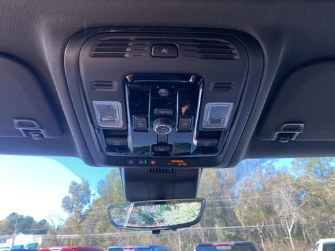 New 2026 GMC Yukon AT4 w/ AT4 Premium Package image 20