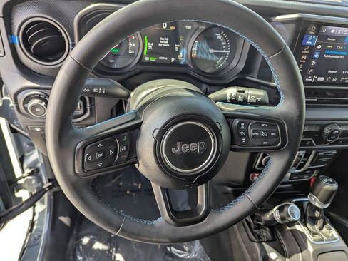Used 2024 Jeep Wrangler Unlimited Rubicon 4xe image 16