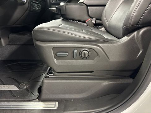 Used 2022 Chevrolet Silverado 2500 LTZ image 24