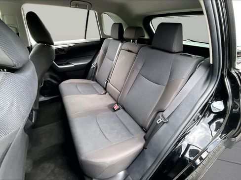 Used 2025 Toyota RAV4 LE AWD/4WD image 19