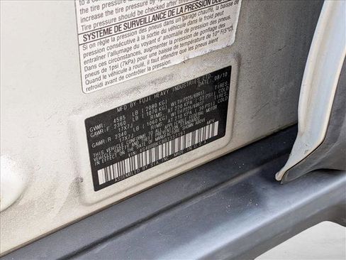 Used 2011 Subaru Outback 2.5i Limited w/ PWR Moonroof Pkg image 16