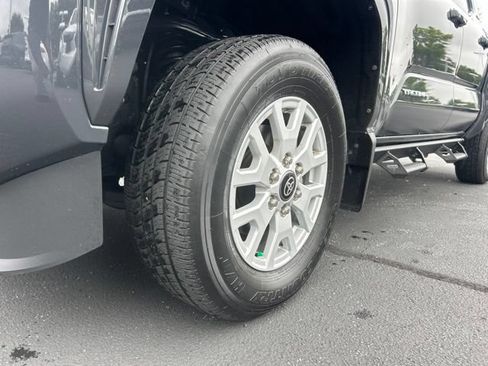 Used 2024 Toyota Tacoma SR5 AWD/4WD image 14