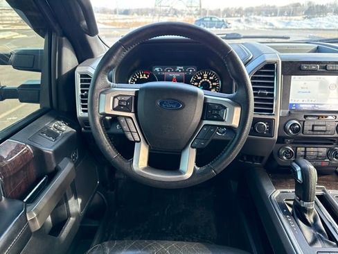 Used 2015 Ford F150 Platinum w/ Equipment Group 701A Luxury image 21