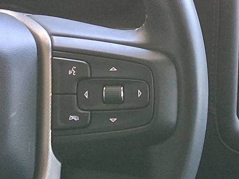 Used 2023 GMC Yukon Denali RWD image 13