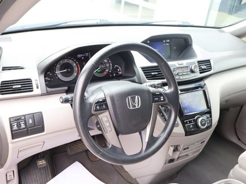 Used 2016 Honda Odyssey SE image 24
