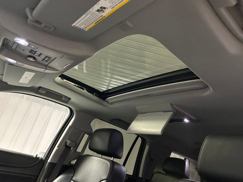 Used 2015 Chevrolet Tahoe LTZ AWD/4WD image 22