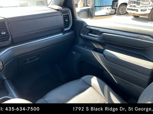 Used 2024 Chevrolet Silverado 3500 LTZ w/ LTZ Convenience Package image 10