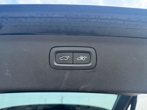 Used 2024 Volvo XC90 B6 Plus w/ Protection Package Premier AWD/4WD image 14