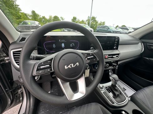 New 2026 Kia Seltos LX AWD/4WD image 25