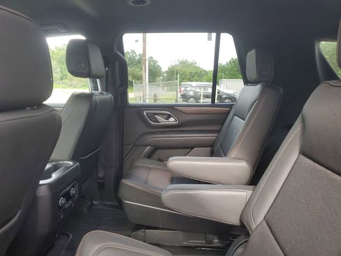Used 2021 Chevrolet Tahoe High Country AWD/4WD image 12
