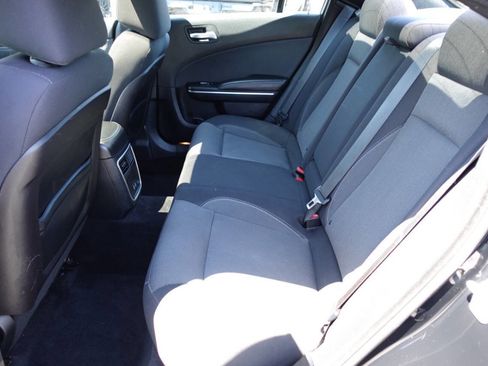 Used 2015 Dodge Charger SE w/ Power Sunroof Group AWD/4WD image 25